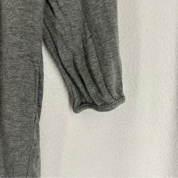New York & Company Sport Long Sleeve V Neck T Shirt Womens Medium Grey - Picture 6 of 9